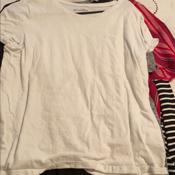 Tops - Picture 5 of 8